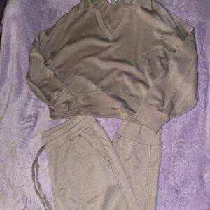 Danskin women’s tan yoga set xl / xxl